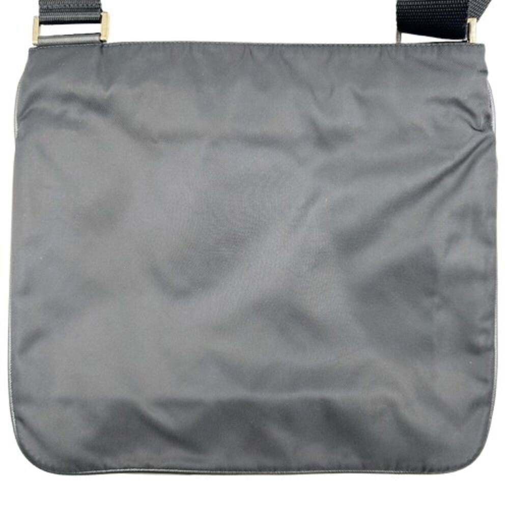 PRADA Black Leather Saffiano Shoulder Bag - Picture 3 of 9